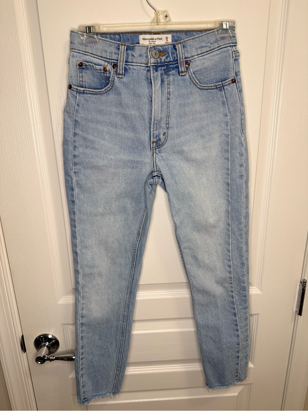 Abercrombie & Fitch Women's Pale Blue High-Rise Skinny Jeans- size 25 - Picture 3 of 10